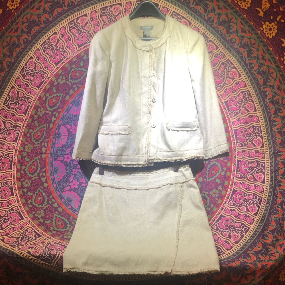 Ann Taylor beige two piece linen suit.